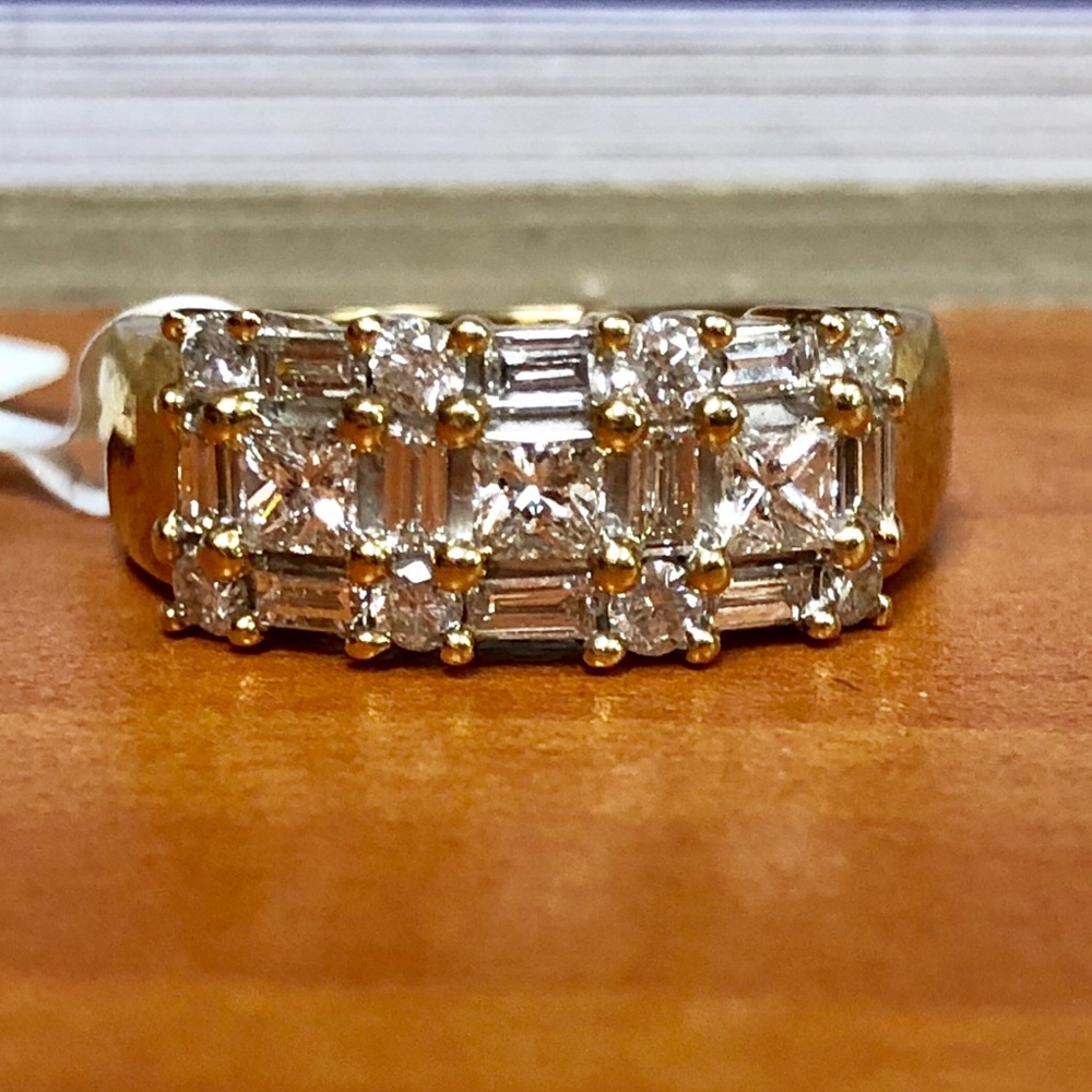 Natural Diamond Fashion Ring